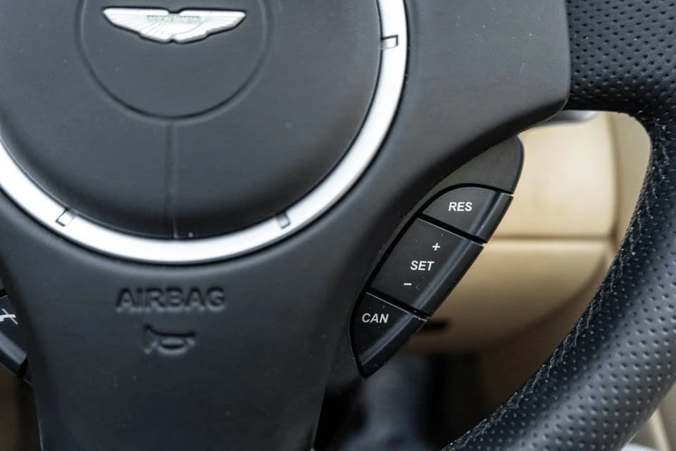 2014 Aston Martin V8 Vantage (2006-2017) - Image 13 of 20