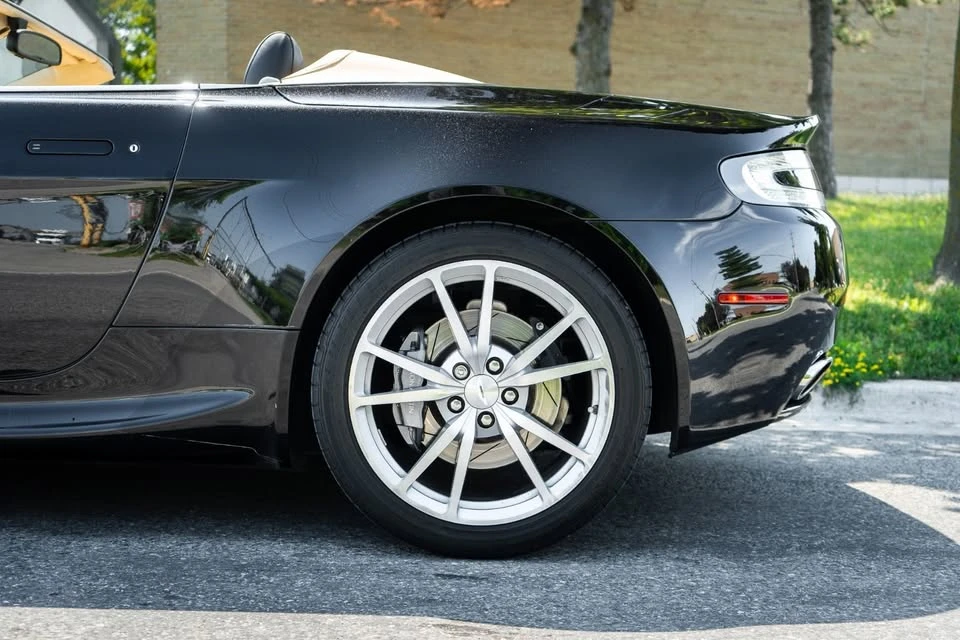 2014 Aston Martin V8 Vantage (2006-2017) - Image 11 of 14