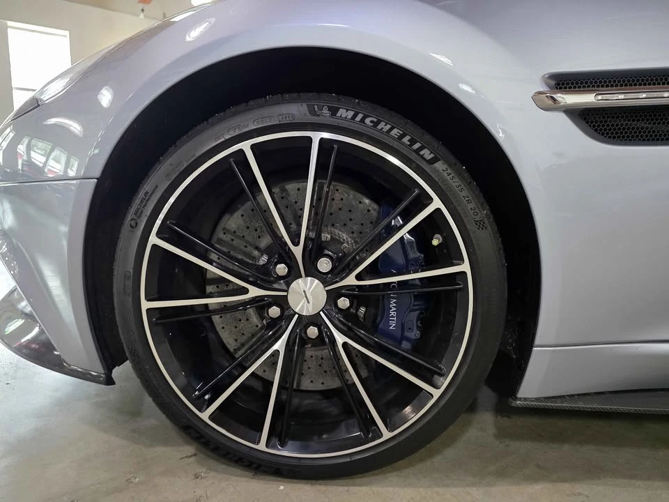 2014 Aston Martin Vanquish 2nd Gen - Image 3 of 19