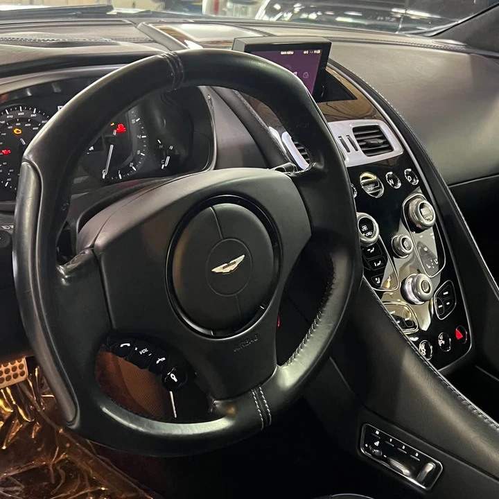 2014 Aston Martin Vanquish 2nd Gen - Image 8 of 11