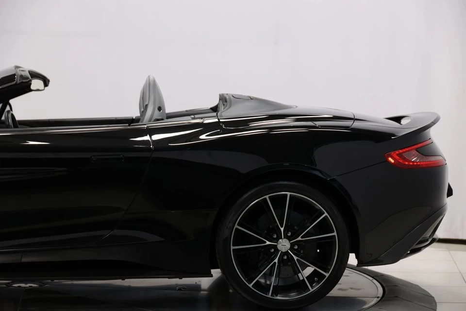 2014 Aston Martin Vanquish 2nd Gen - Image 9 of 19