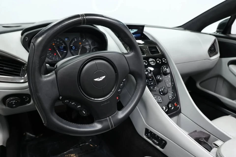 2014 Aston Martin Vanquish 2nd Gen - Image 2 of 19