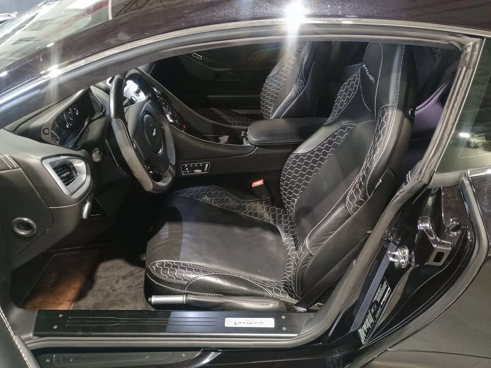 2014 Aston Martin Vanquish 2nd Gen - Image 8 of 19