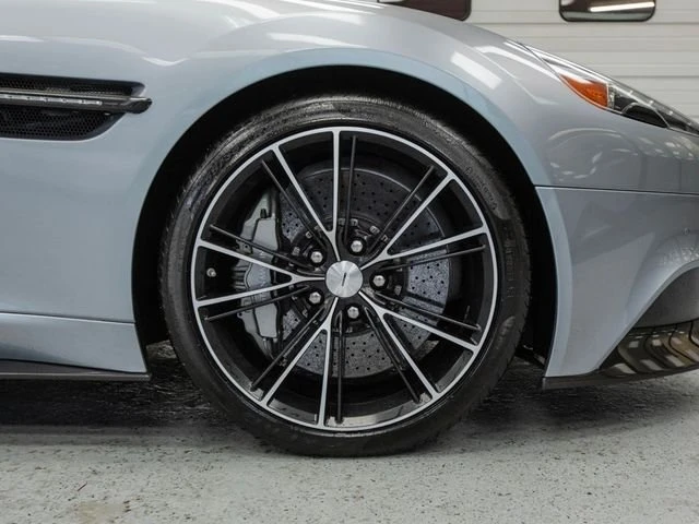 2014 Aston Martin Vanquish 2nd Gen - Image 16 of 20