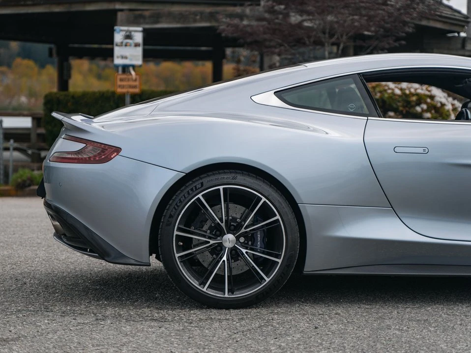 2014 Aston Martin Vanquish 2nd Gen - Image 10 of 19