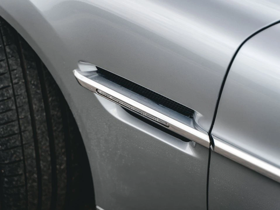 2014 Aston Martin Vanquish 2nd Gen - Image 15 of 20