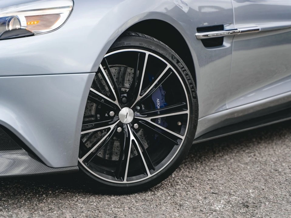 2014 Aston Martin Vanquish 2nd Gen - Image 3 of 20