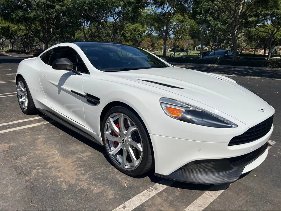 2014 Aston Martin Vanquish 2nd Gen - Image 2 of 13