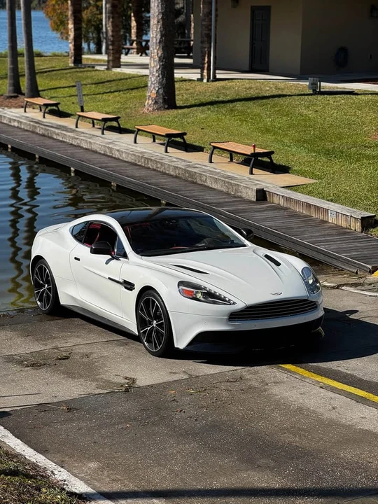 2014 Aston Martin Vanquish 2nd Gen - Image 18 of 18