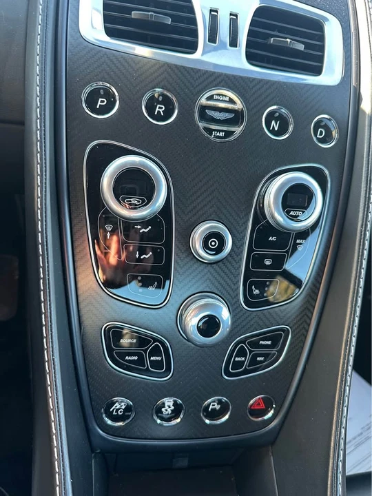 2014 Aston Martin Vanquish 2nd Gen - Image 8 of 17