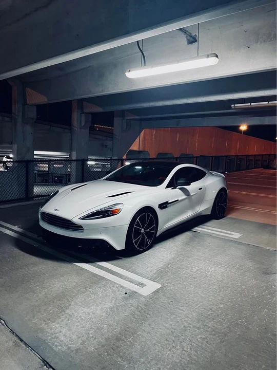 2014 Aston Martin Vanquish 2nd Gen - Image 7 of 18