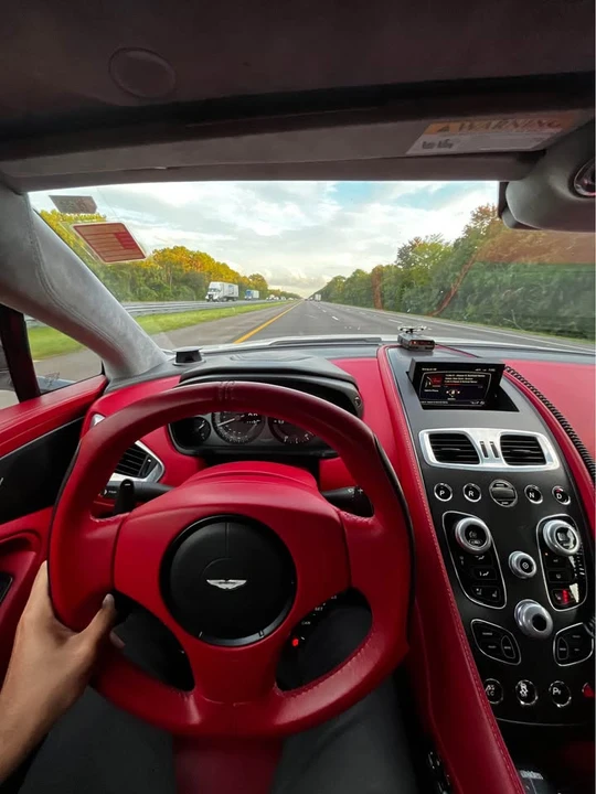 2014 Aston Martin Vanquish 2nd Gen - Image 10 of 18