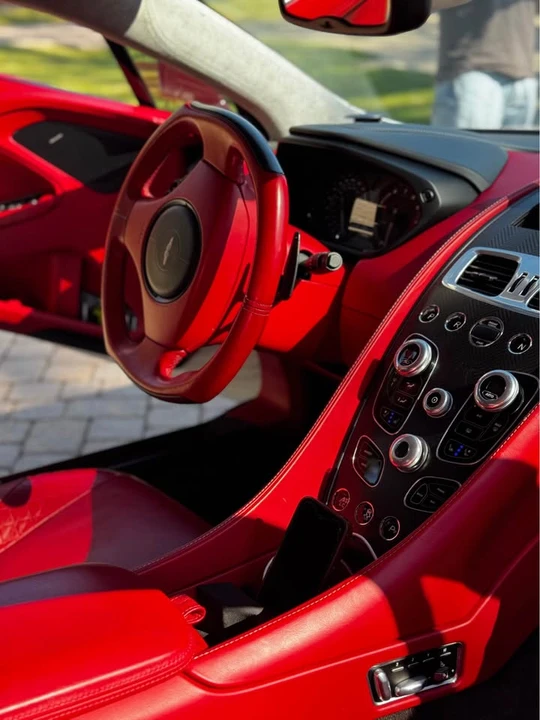 2014 Aston Martin Vanquish 2nd Gen - Image 2 of 18