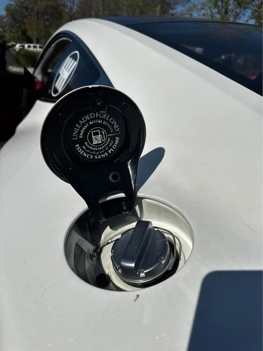 2014 Aston Martin Vanquish 2nd Gen - Image 21 of 21