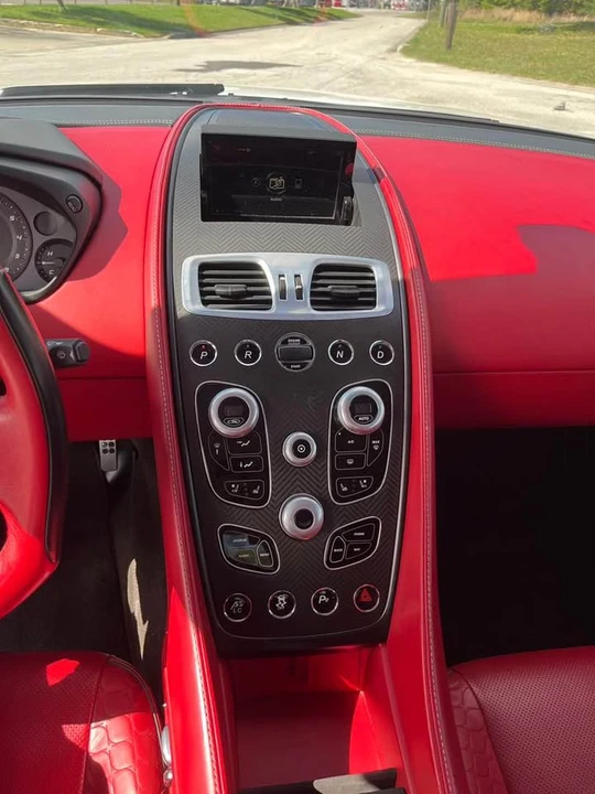 2014 Aston Martin Vanquish 2nd Gen - Image 10 of 21