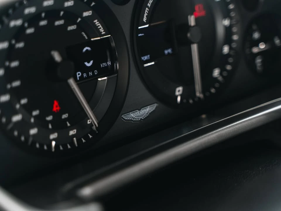 2014 Aston Martin Vanquish 2nd Gen - Image 9 of 11