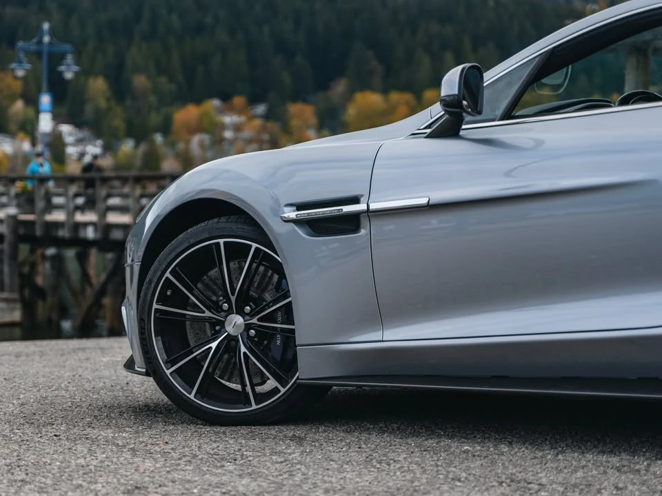 2014 Aston Martin Vanquish 2nd Gen - Image 9 of 19