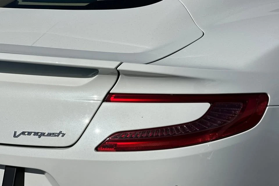 2014 Aston Martin Vanquish 2nd Gen - Image 15 of 16