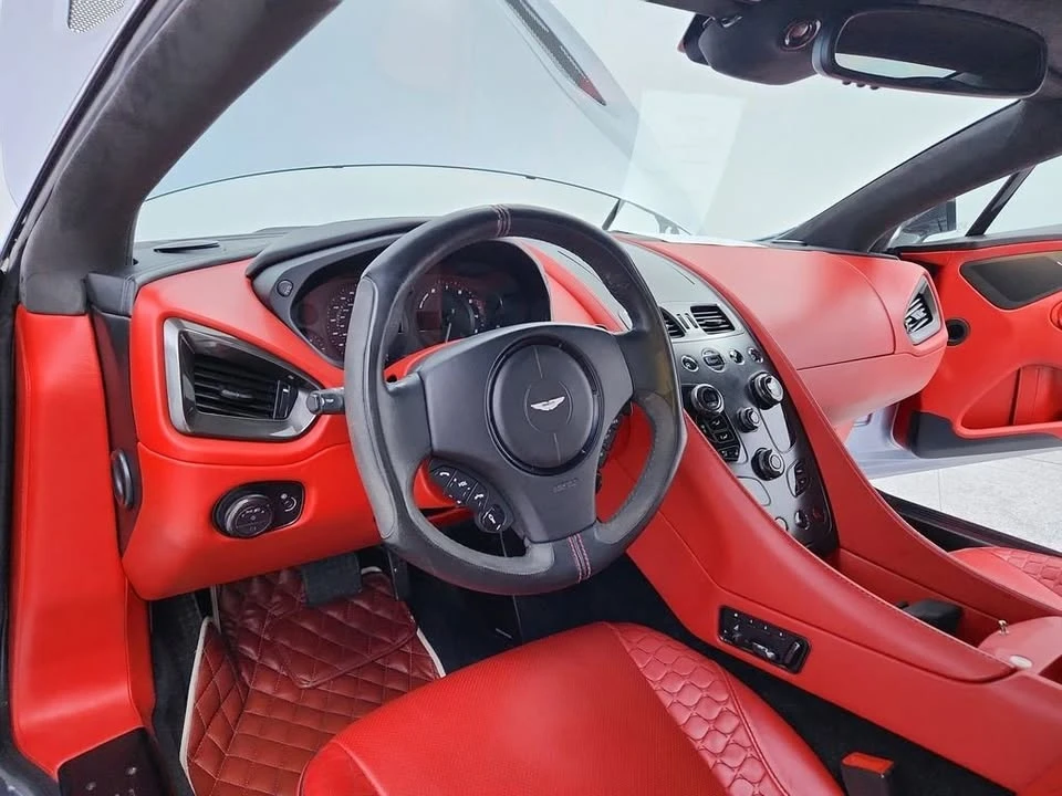 2014 Aston Martin Vanquish 2nd Gen - Image 18 of 20