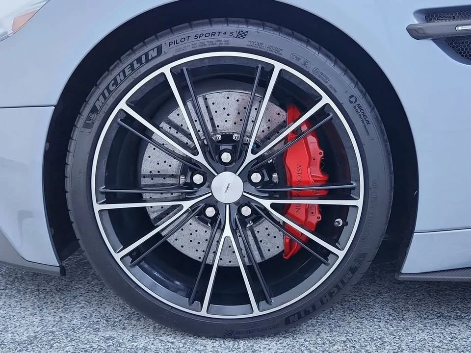 2014 Aston Martin Vanquish 2nd Gen - Image 13 of 20