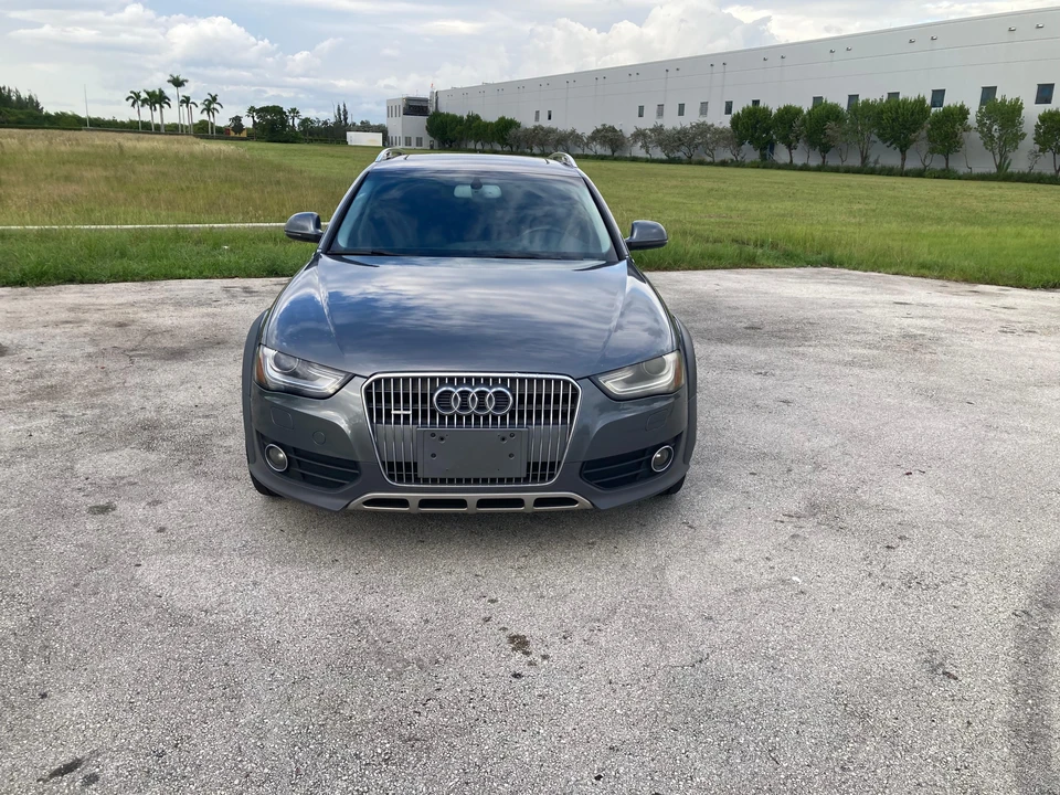 2014 Audi B8 A4 - Image 6 of 31