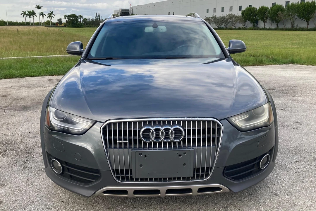 2014 Audi B8 A4 - Image 2 of 31