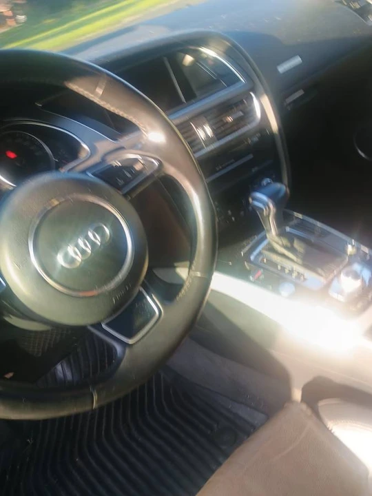 2014 Audi B8 A5 - Image 7 of 10