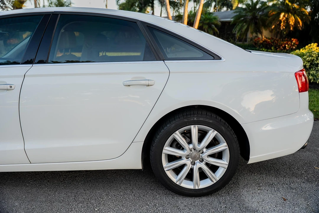2014 Audi C7 A6 - Image 15 of 31