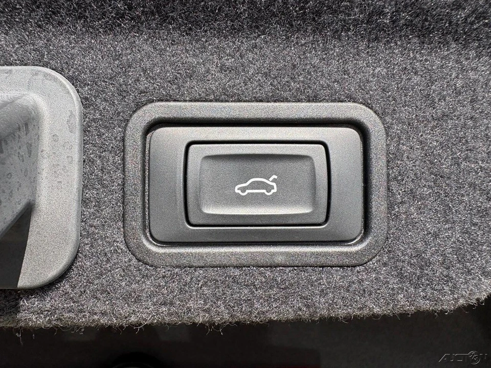 2014 Audi D4 A8 - Image 16 of 21