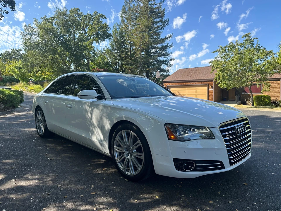 2014 Audi D4 A8 - Image 15 of 31