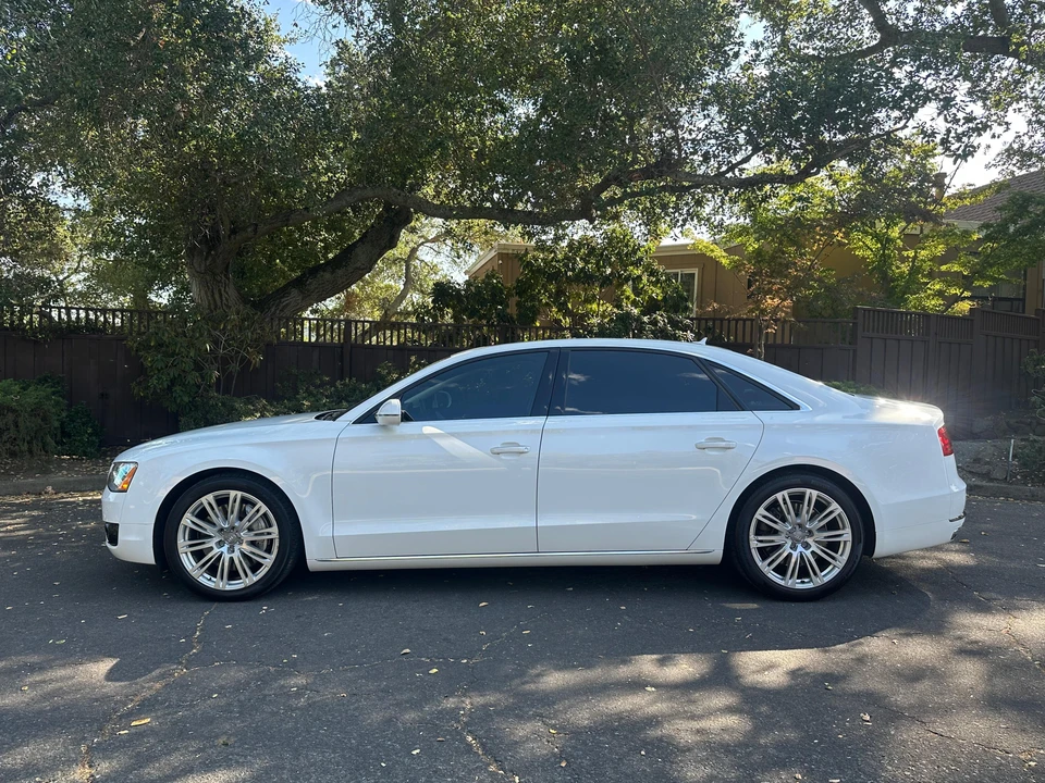 2014 Audi D4 A8 - Image 9 of 31