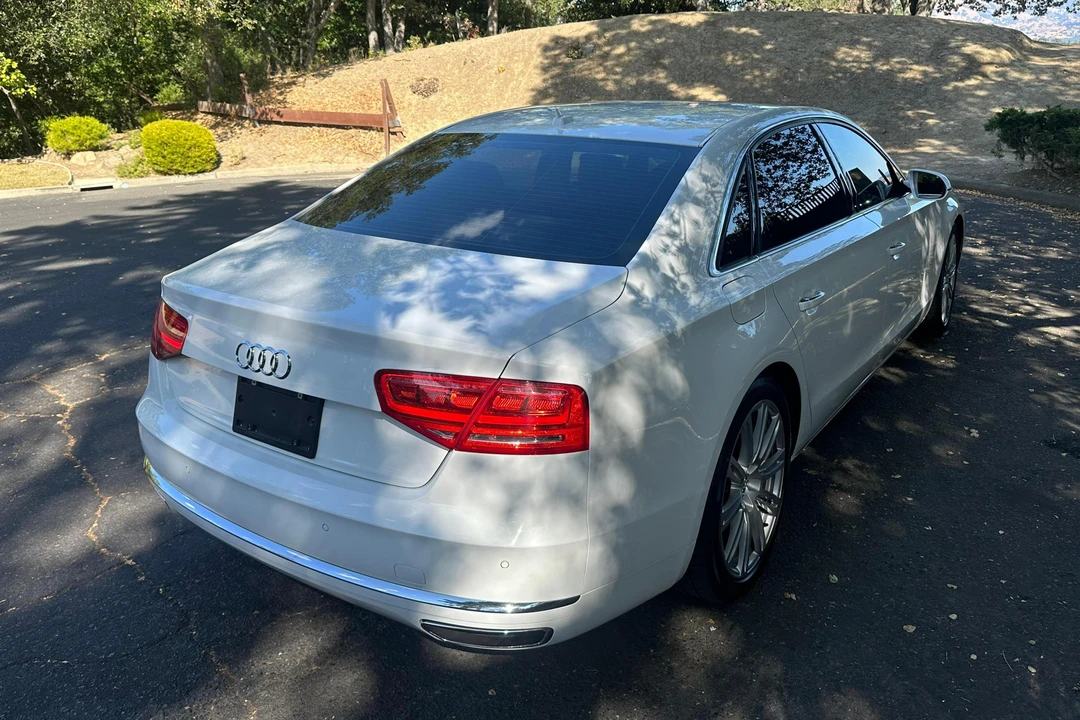 2014 Audi D4 A8 - Image 4 of 31