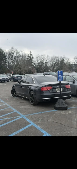 2014 Audi D4 A8 - Image 2 of 9