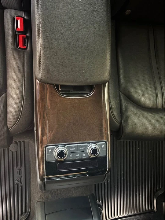 2014 Audi D4 A8 - Image 10 of 17