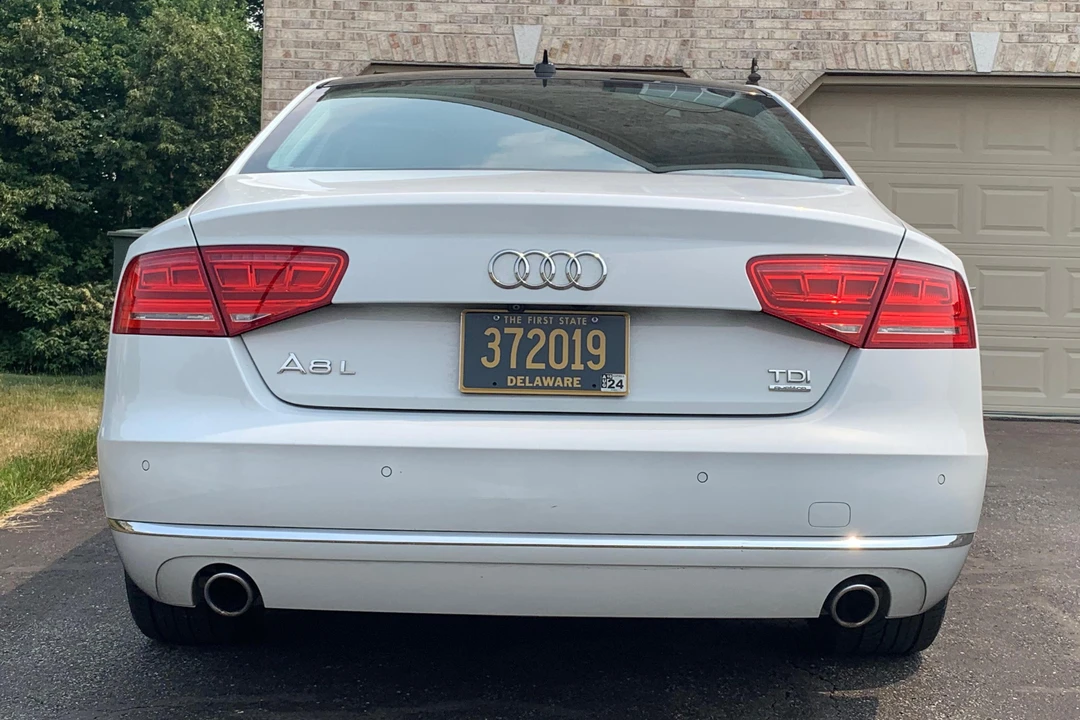 2014 Audi D4 A8 - Image 5 of 31