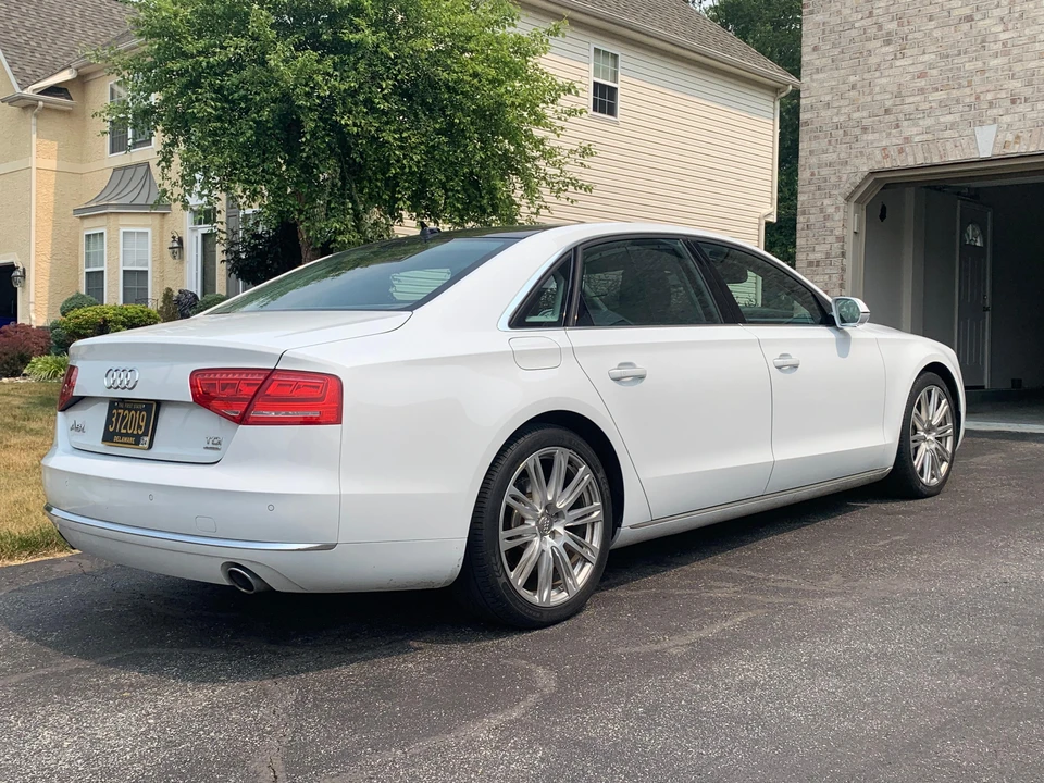 2014 Audi D4 A8 - Image 11 of 31