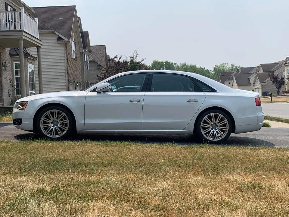 2014 Audi D4 A8 - Image 9 of 31