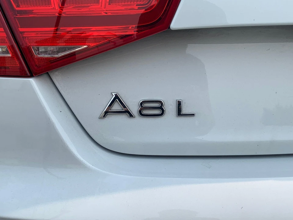 2014 Audi D4 A8 - Image 20 of 31