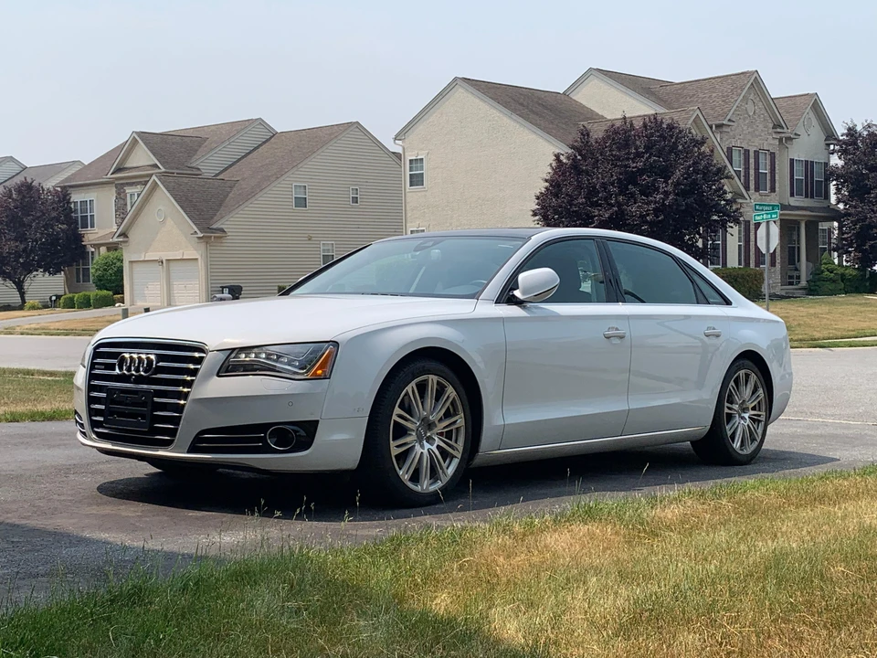 2014 Audi D4 A8 - Image 8 of 31