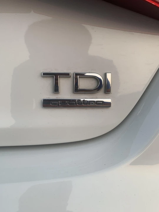 2014 Audi D4 A8 - Image 25 of 31