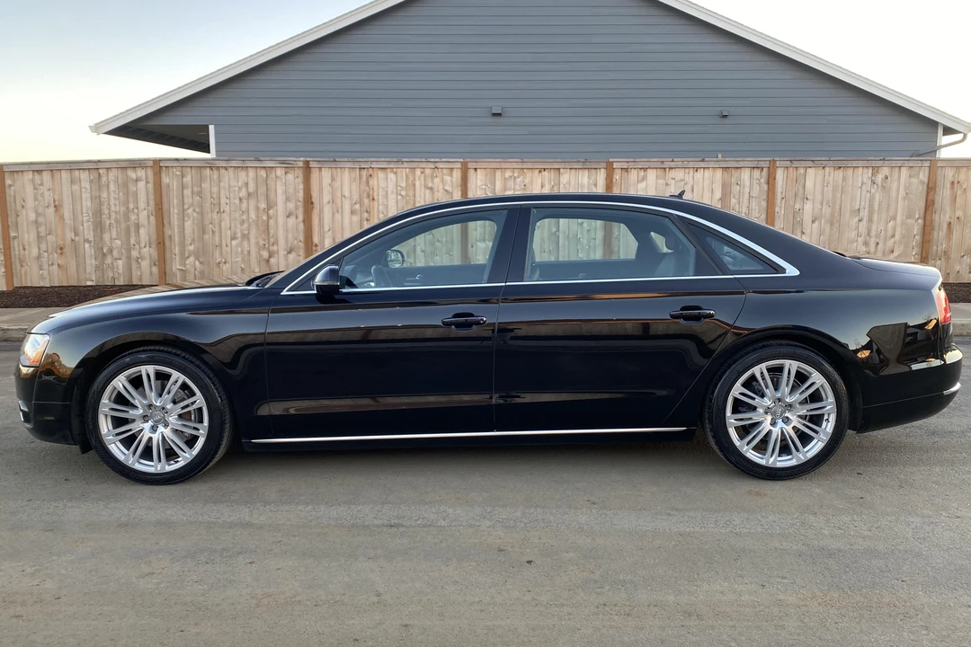 2014 Audi D4 A8 - Image 3 of 31