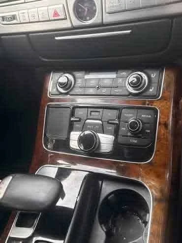 2014 Audi D4 A8 - Image 9 of 9