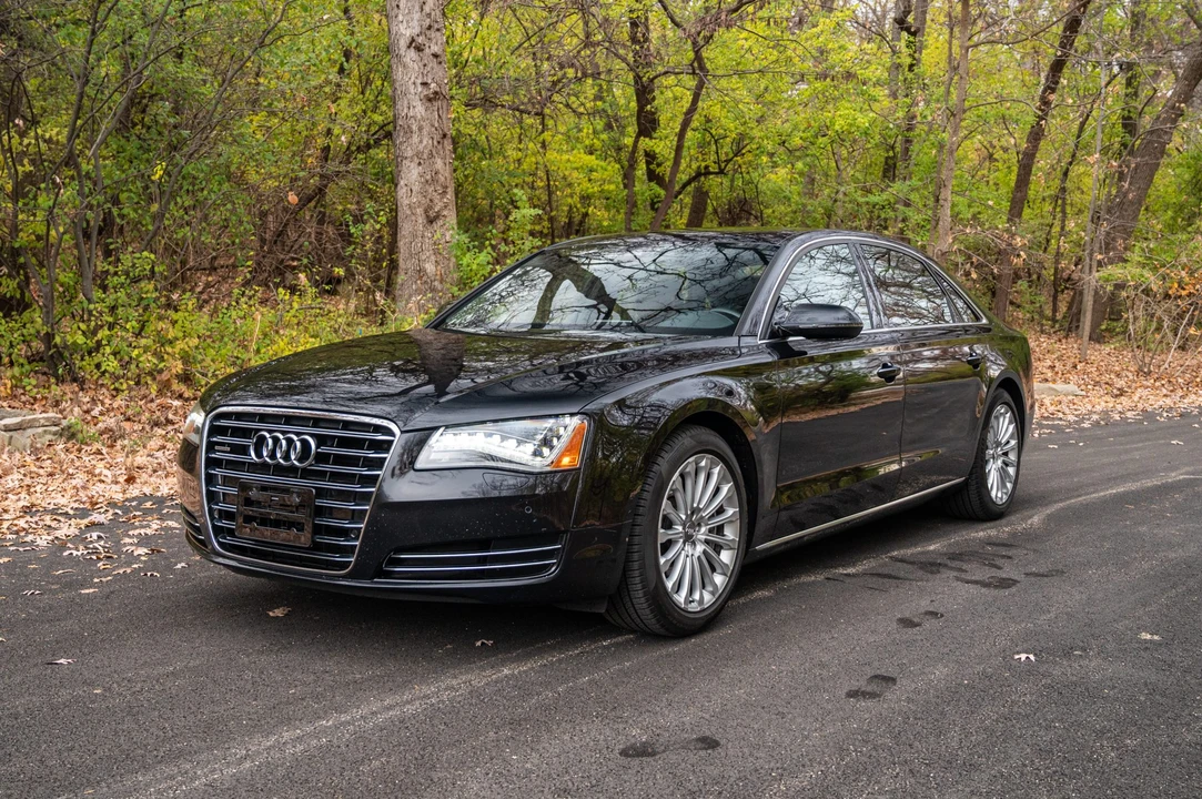 2014 Audi D4 A8 - Image 4 of 31