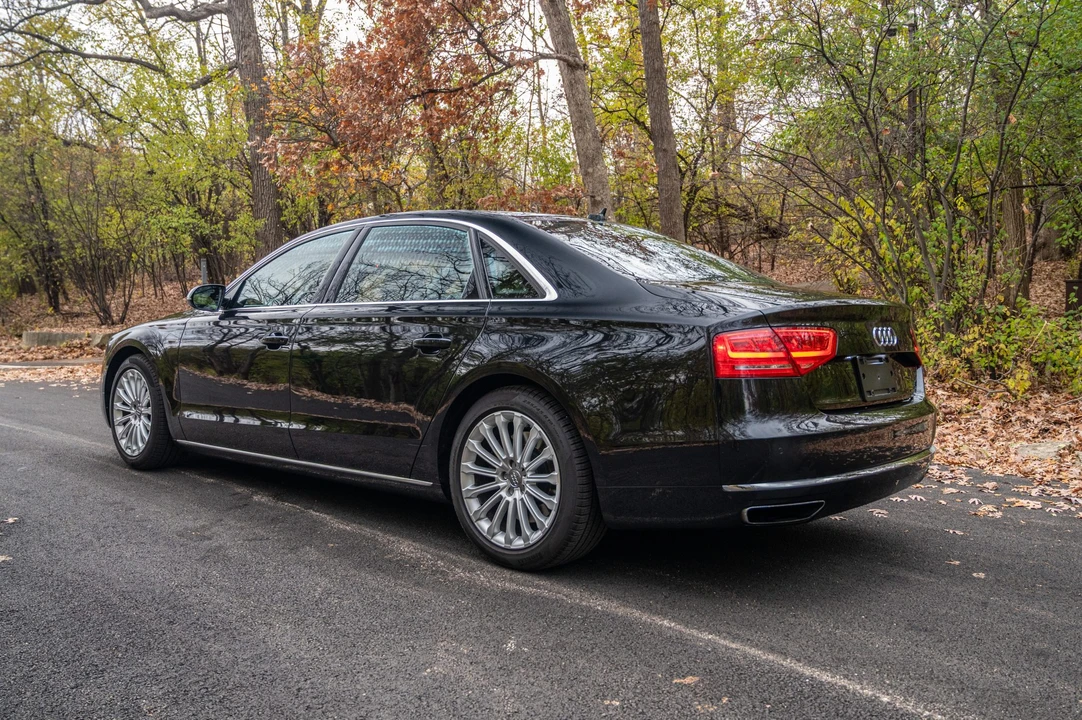2014 Audi D4 A8 - Image 6 of 31