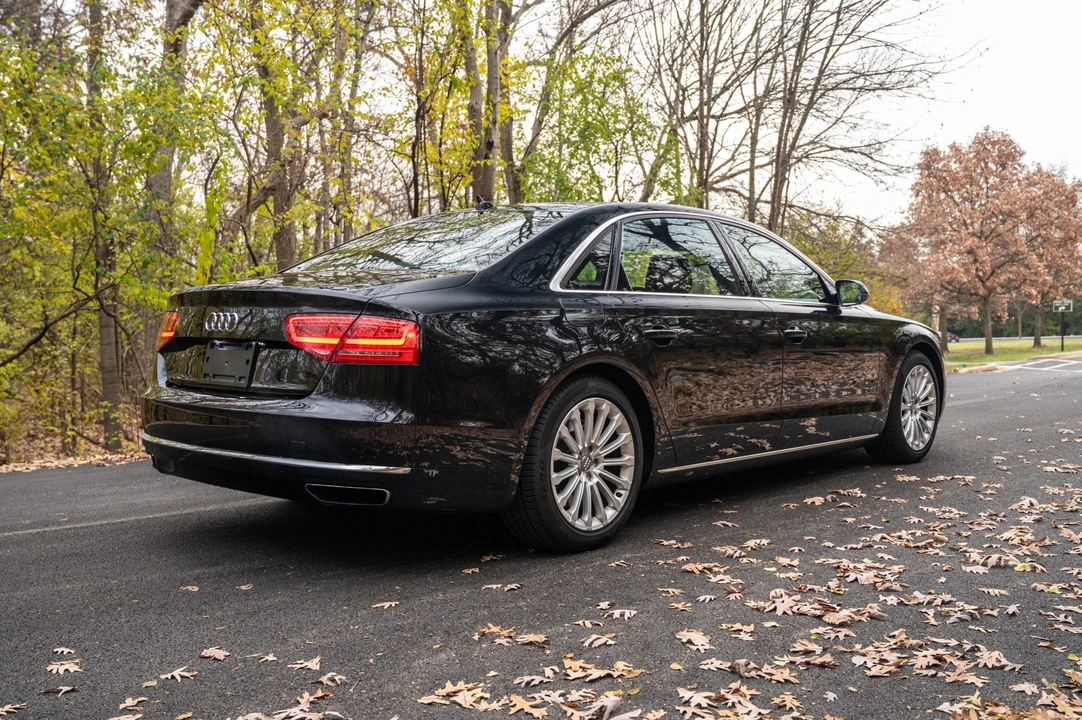 2014 Audi D4 A8 - Image 8 of 31