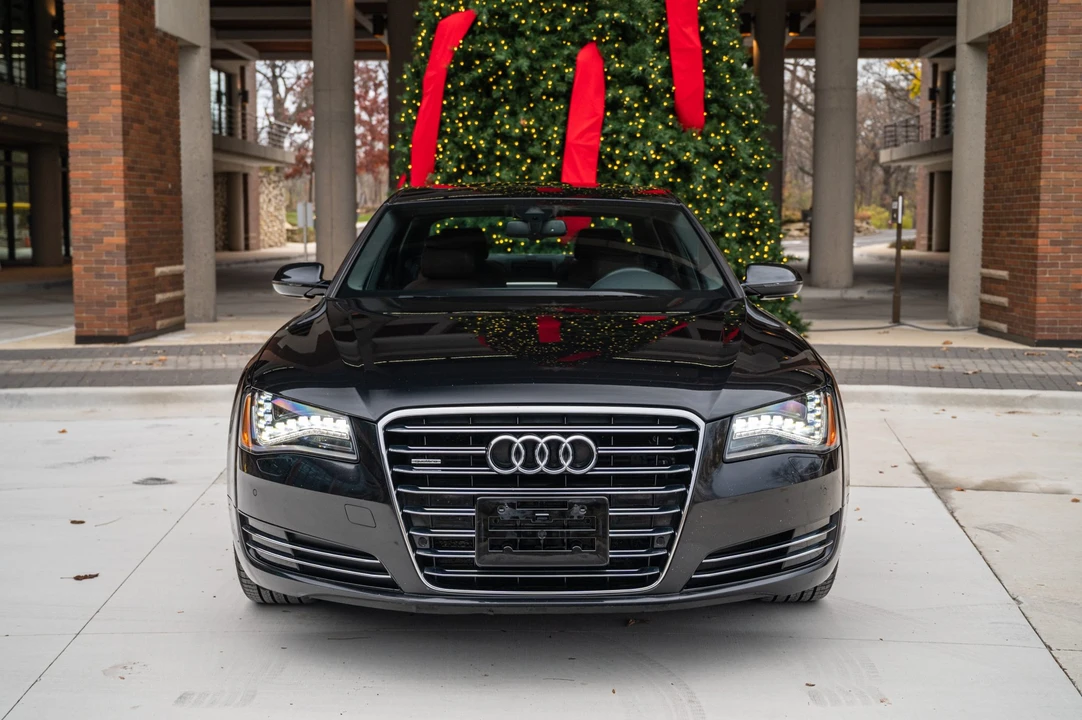 2014 Audi D4 A8 - Image 2 of 31