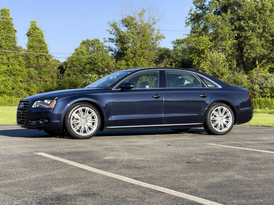 2014 Audi D4 A8 - Image 9 of 31