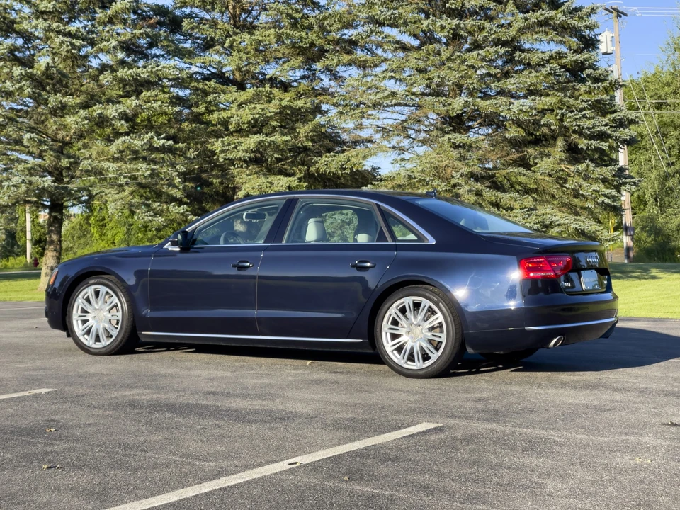 2014 Audi D4 A8 - Image 12 of 31