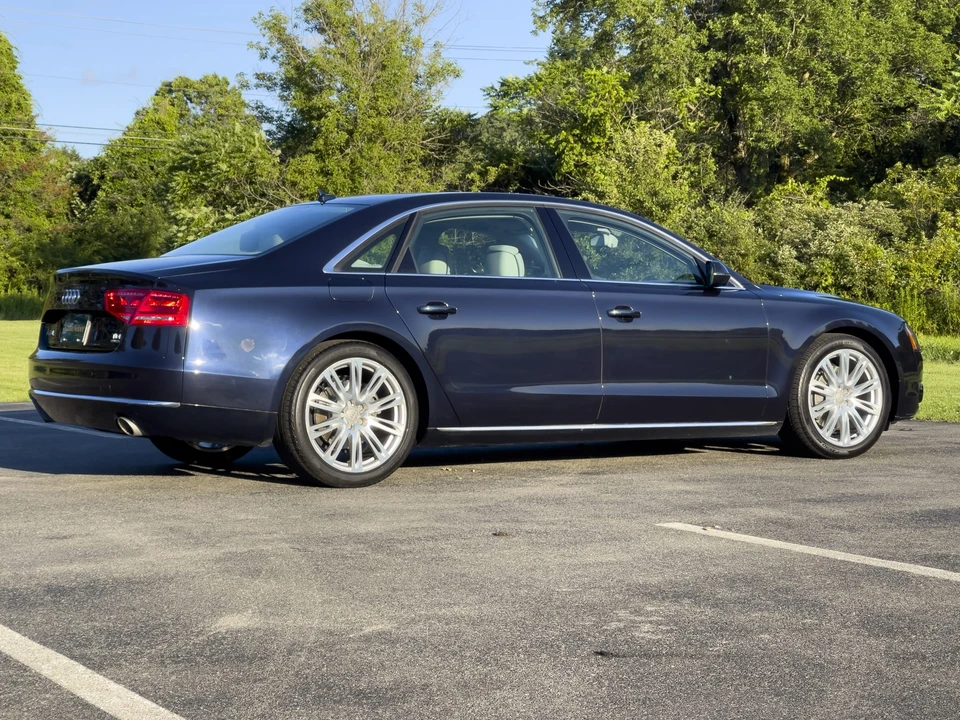 2014 Audi D4 A8 - Image 18 of 31