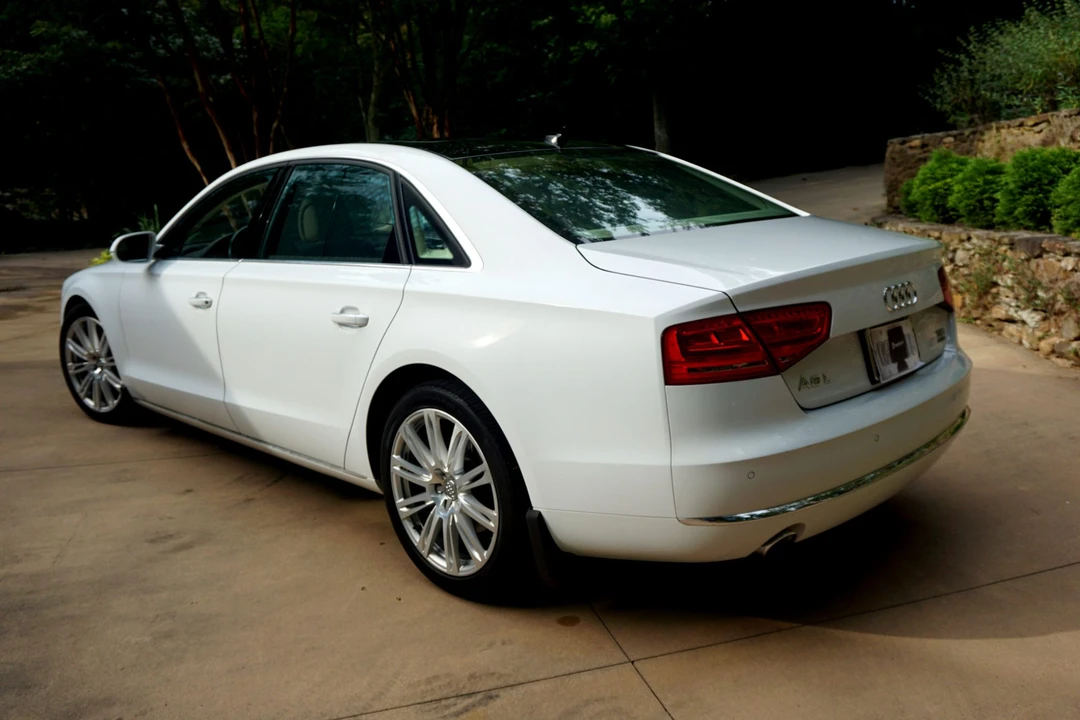 2014 Audi D4 A8 - Image 11 of 31